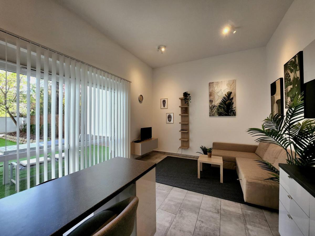 S18 "Garden In The City" Apartment Budapest Exterior photo